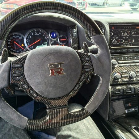 GT-RR Ultimate Spec Carbon Fiber Steering Wheel for 2009-16 Nissan GT-R [R35]
