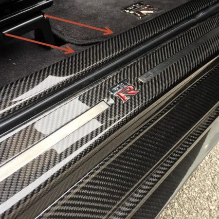 GT-RR Carbon Fiber Lower Inner Door Trim (J-Shaped Piece) (2pc set) for 2009-19 Nissan GT-R [R35]