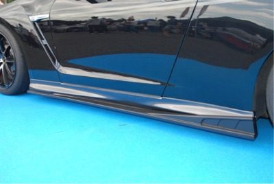 Phoenix’s Power Side Skirts for 2017-19 Nissan GT-R [R35]