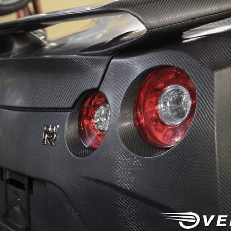 Overtake Duckbill Dry Carbon Trunk Lid for 2009-19 Nissan GT-R [R35]