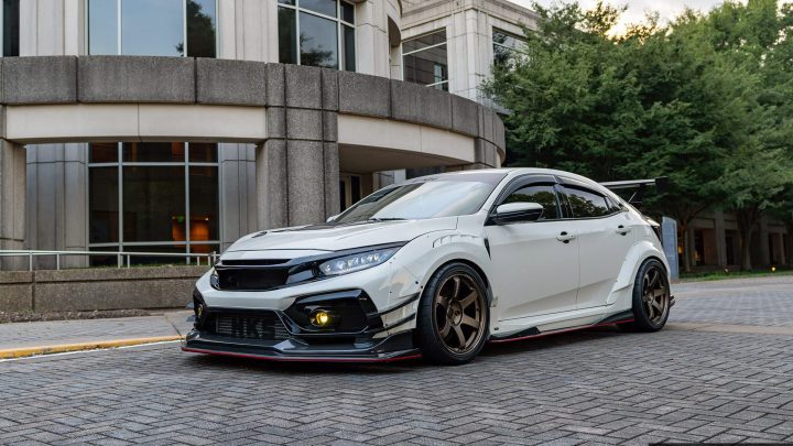 Christopher Yi’s White Varis Widebody FK8 Honda Civic Type R