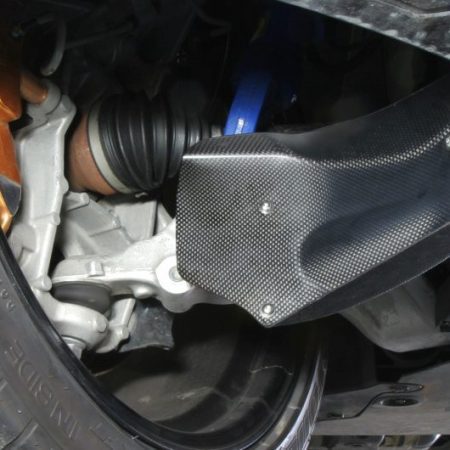 Kansai Service Carbon Brake Cooling Air Guide for R35 Nissan GT-R