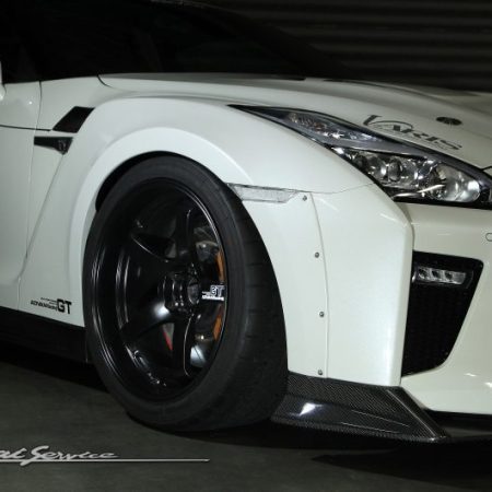 Kansai Service Front Wide Fender for R35 Nissan GT-R