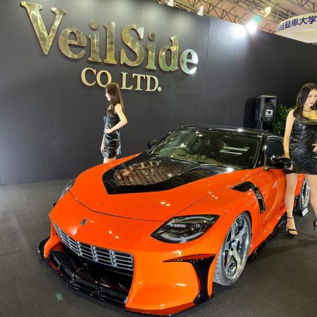 VeilSide HAN’S Wide Front-End Kit for RZ34 Nissan Z