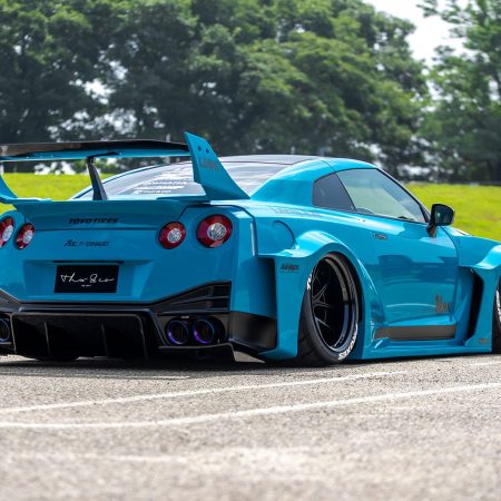 Liberty Walk LB-Silhouette WORKS GT 35GT-RR Trunk for R35 Nissan GT-R