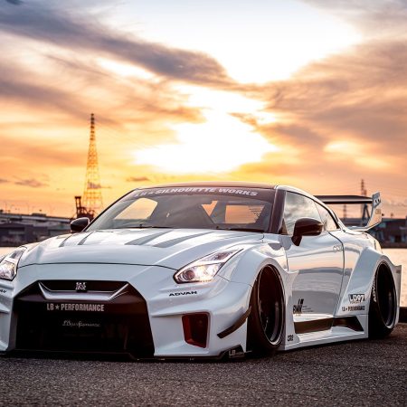Liberty Walk LB-Silhouette WORKS GT 35GT-RR Front Canards & Diffuser for R35 Nissan GT-R