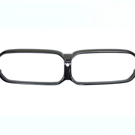 AutoTecknic Dry Carbon Replacement Grille Surround for F90 BMW M5