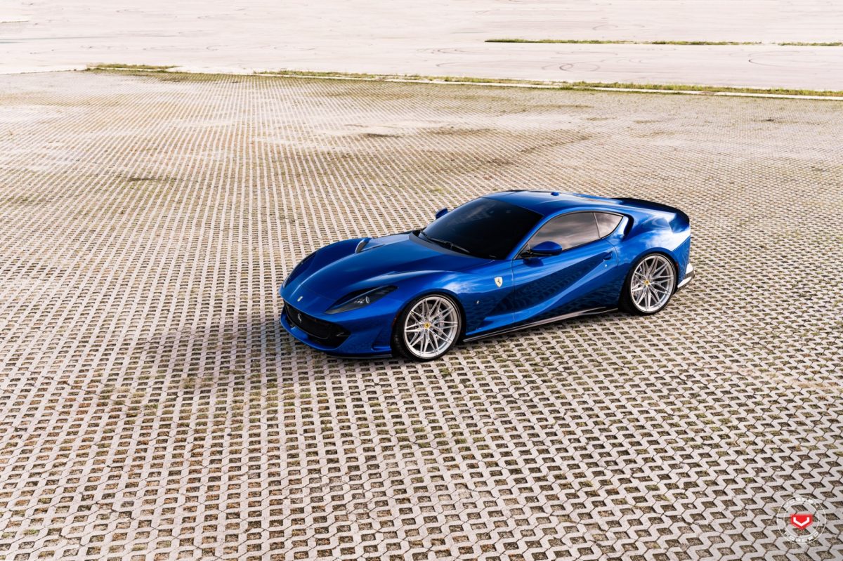 Blu Tour De France Ferrari 812 Superfast – Vossen Forged S21-02 Wheels in Gloss Clear
