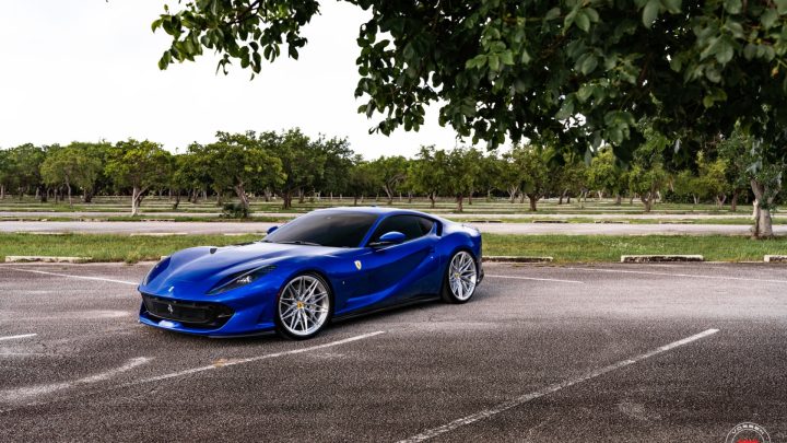 Blu Tour De France Ferrari 812 Superfast - Vossen Forged S21-02 Wheels in Gloss Clear Image 30