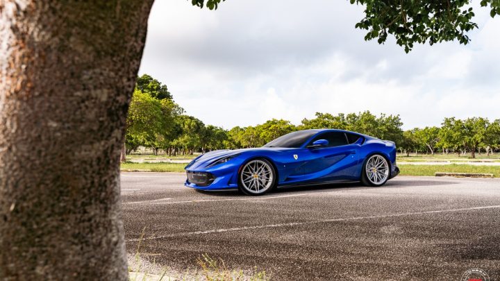 Blu Tour De France Ferrari 812 Superfast - Vossen Forged S21-02 Wheels in Gloss Clear Image 32