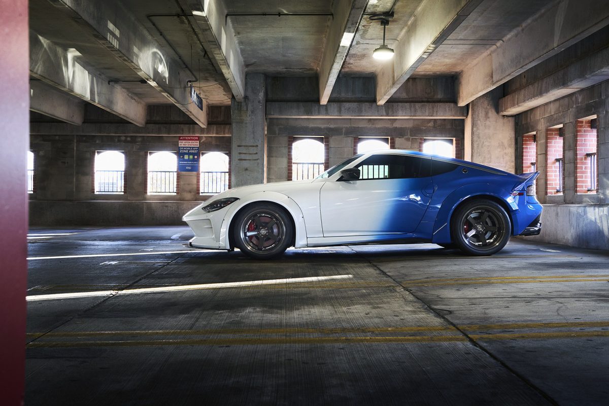 Silver/Blue Liberty Walk Nissan RZ34 With Rohana Forged Wheels