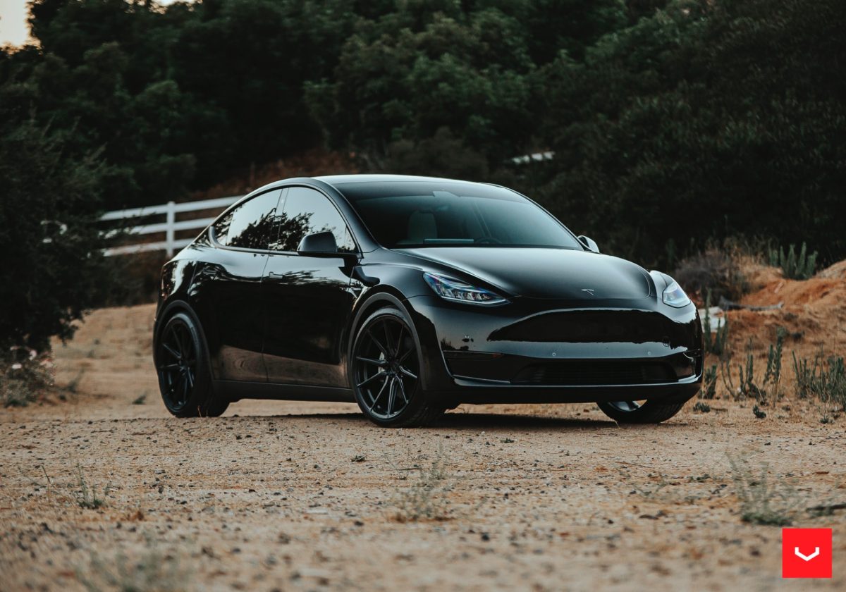 Black Tesla Model Y – Vossen HF-3 Wheels in Satin Black