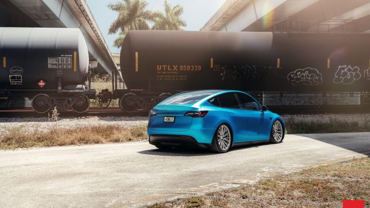 Blue Tesla Model Y - Vossen HF-4T Wheels in Satin Silver