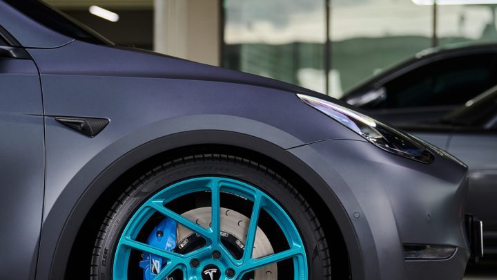 Tesla Model Y – Novitec x Vossen NV2 Wheels in Fountain Blue