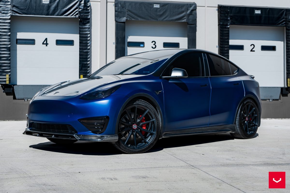 Blue Tesla Model Y – Vossen HF-3 Wheels in Satin Black