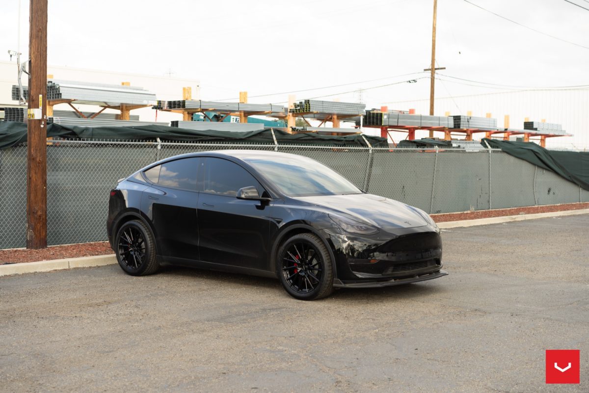 Black Tesla Model Y – Vossen HF-4T Wheels in Gloss Black