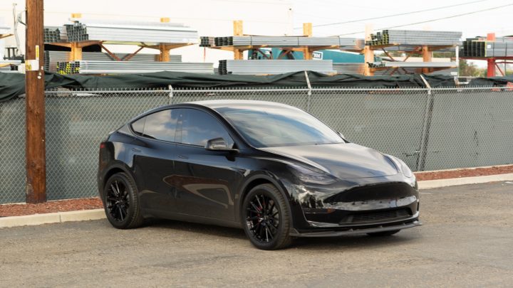 Black Tesla Model Y - Vossen HF-4T Wheels in Gloss Black