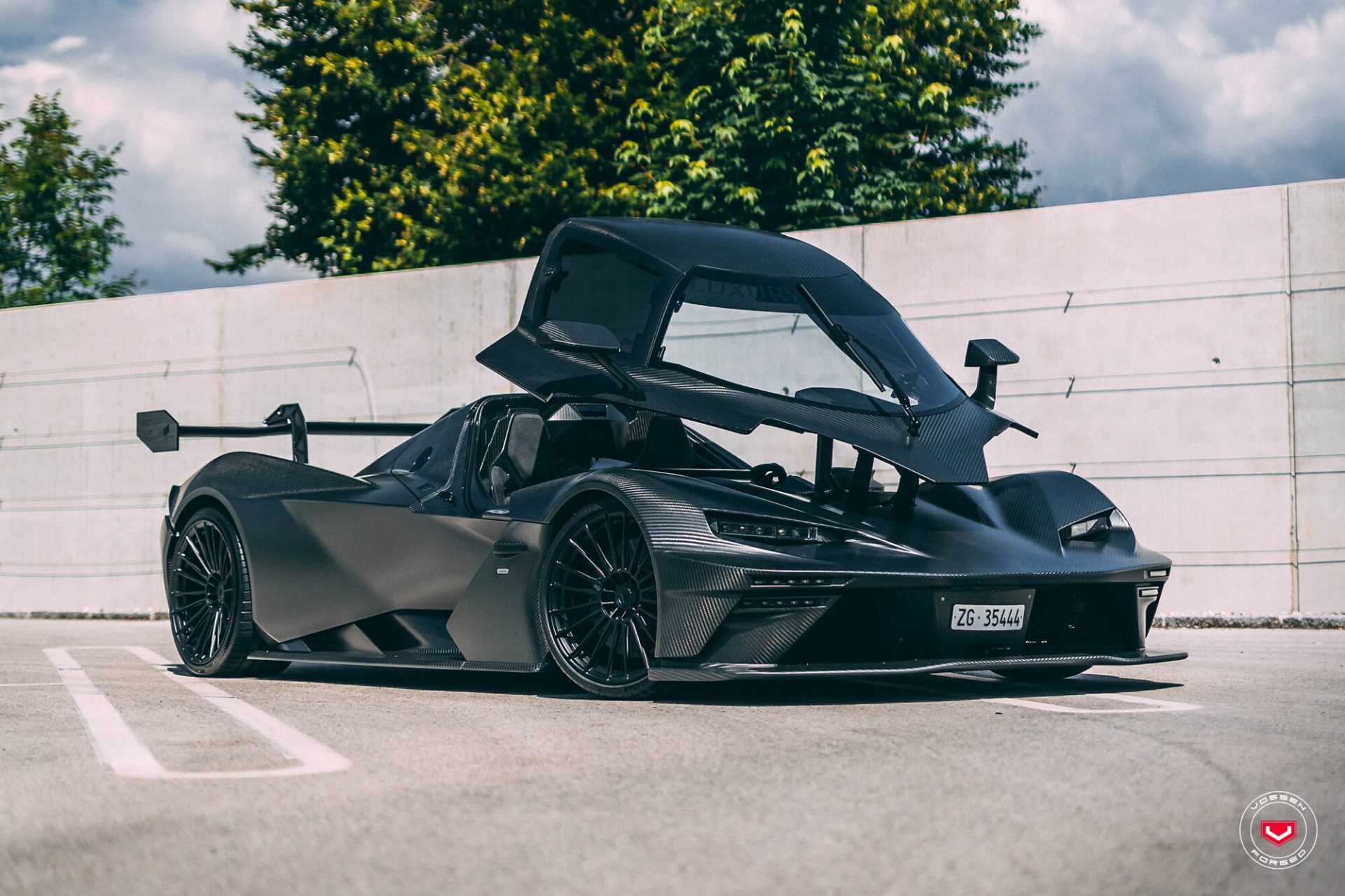 Vossen S17-04 Wheel Shows How Design Becomes Expression